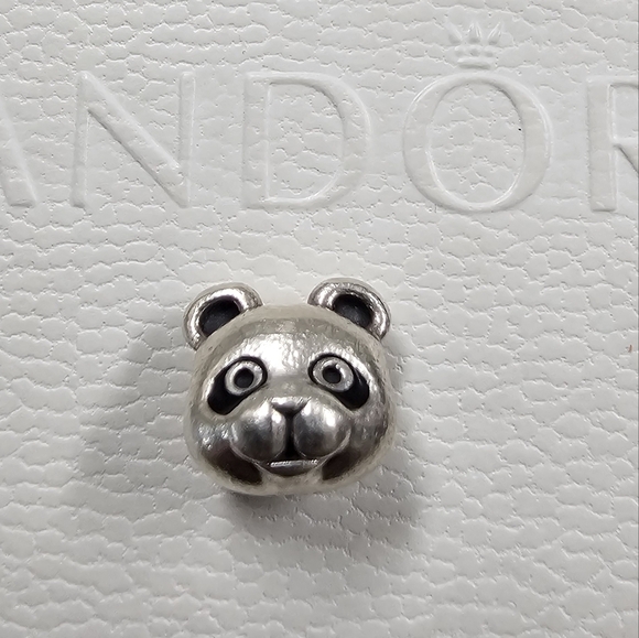 Pandora Peaceful Panda Charm - Picture 3 of 8